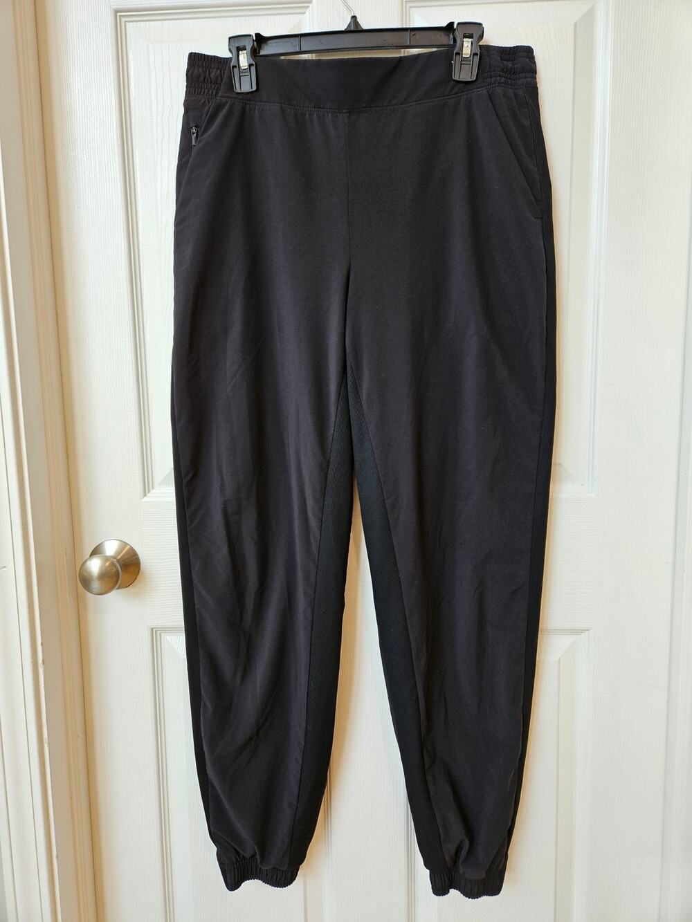 Athleta Black Jogger Pants Womens 12 Tall Stretch Athletic Travel Lounge
